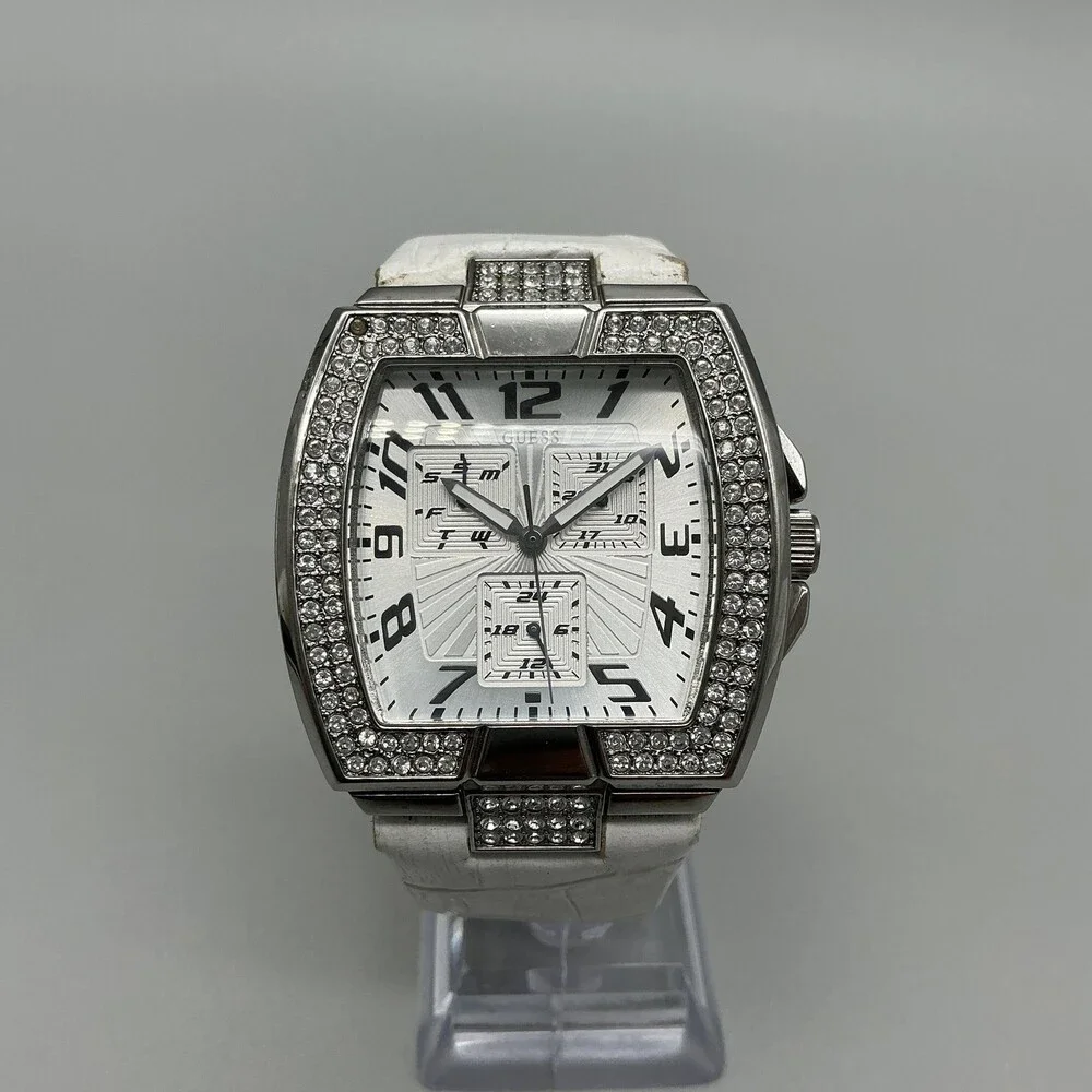 Guess U12519L2 Mens Watch 43mm Silver Tone Crystals Day Date Leather New Battery